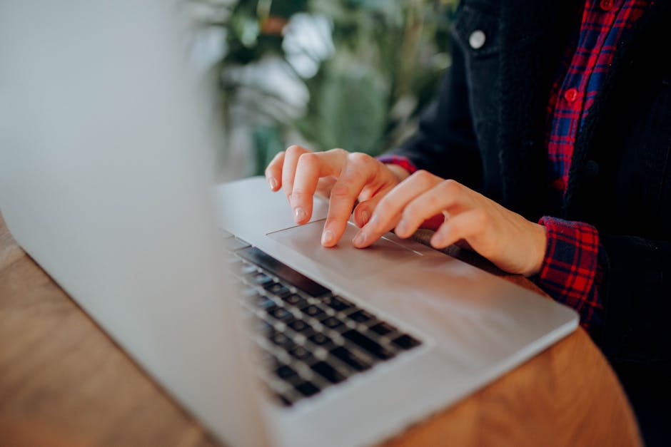 10 Effective Strategies to Build Extra Income Online Today