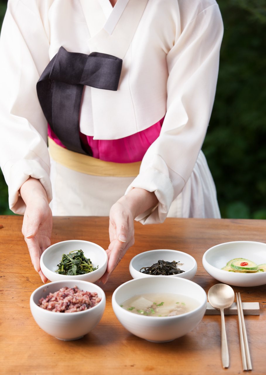Common Misunderstandings About Korean Culture That Surprise Foreigners