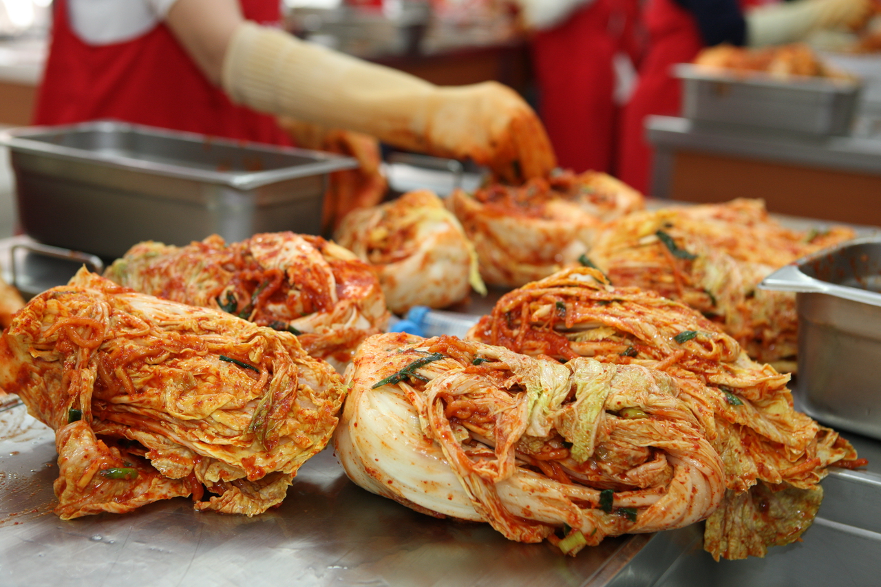 Exploring the Connection Between Korean Meals and Lifestyle